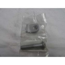 VIS AVEC ECROU DE FIXATION