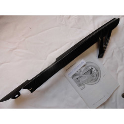 PROTEGE-CHAINE EN CARBONE HP