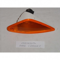 FEU CLIGNOTANT AVANT DROIT